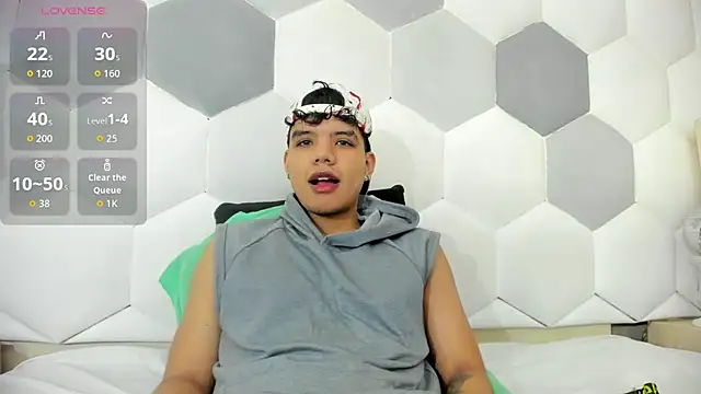 Axel Forte online show from November 10, 2025, 1:49 pm