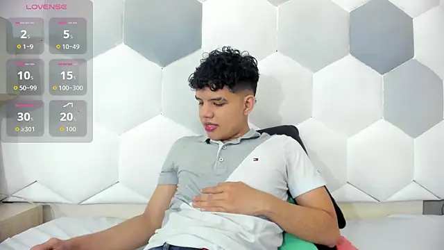 Axel Forte online show from November 1, 2025, 1:27 pm