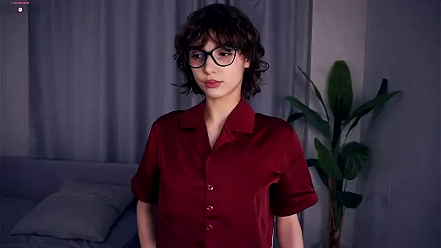 Snapshot of SibleyBurner chatting on September 17, 2025, 5:59 pm SibleyBurner online show from September 17, 2025, 5:59 pm