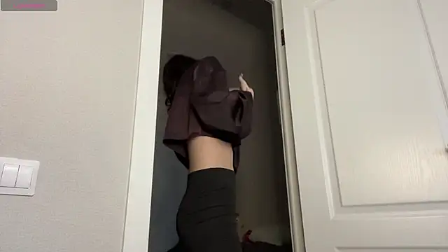 Snapshot of SibleyBurner chatting on March 8, 2026, 4:27 am SibleyBurner online show from March 8, 2026, 4:27 am