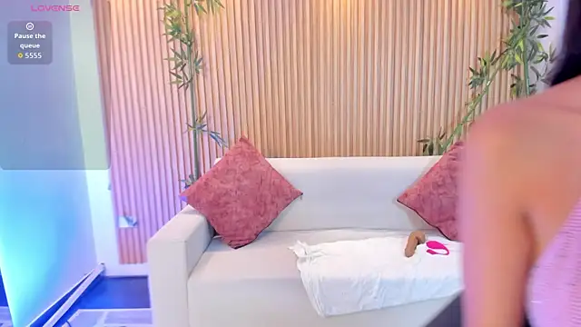 Ivaannaa  online show from July 28, 2026, 12:59 pm