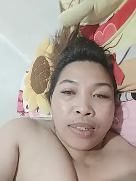 Snapshot of Sweet_fatty18 chatting on July 2, 2026, 3:23 am Sweet fatty18 online show from July 2, 2026, 3:23 am