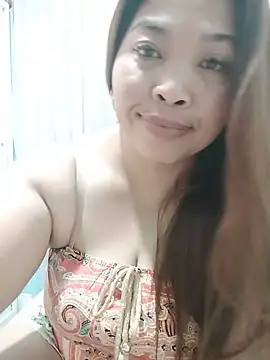 Snapshot of Sweet_fatty18 chatting on July 19, 2026, 3:04 am Sweet fatty18 online show from July 19, 2026, 3:04 am