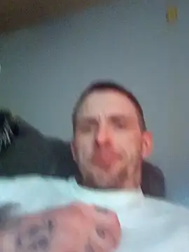 Snapshot of lambomusik chatting on March 18, 2026, 5:36 pm lambomusik online show from March 18, 2026, 5:36 pm