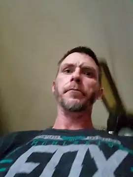 Snapshot of lambomusik chatting on February 27, 2025, 5:37 pm lambomusik online show from February 27, 2025, 5:37 pm