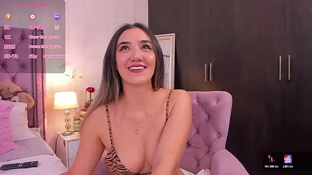 natashaleightt online show from October 19, 2025, 2:14 am