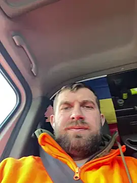 Snapshot of daniel21p chatting on March 1, 2025, 9:07 am daniel21p online show from March 1, 2025, 9:07 am