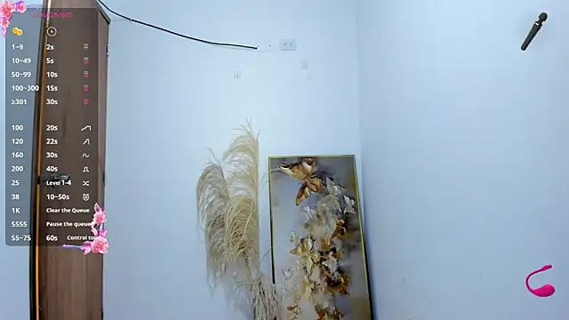 jessyegoldenn online show from March 9, 2026, 4:54 pm