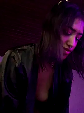 MichelleDiaz Pink online show from October 10, 2025, 9:32 am