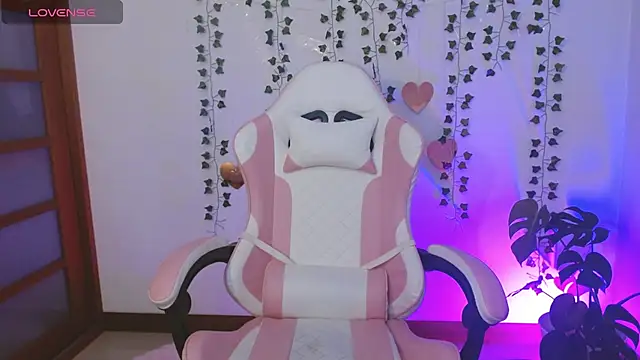 hellokitty  valery online show from July 23, 2026, 3:26 am
