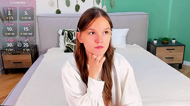 Amber Rogers online show from October 8, 2025, 2:18 pm