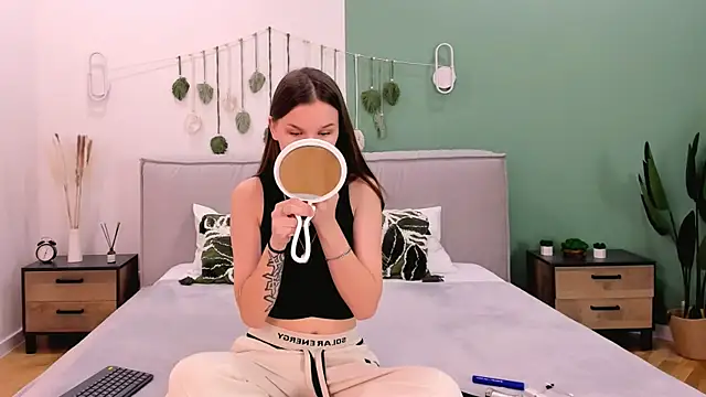 Amber Rogers online show from March 17, 2025, 2:23 pm