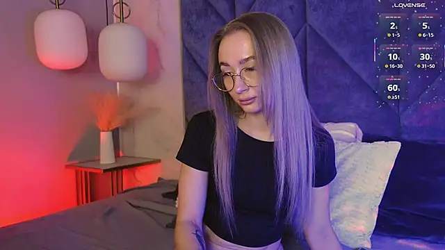 VictoriaLights online show from February 12, 2026, 6:02 am