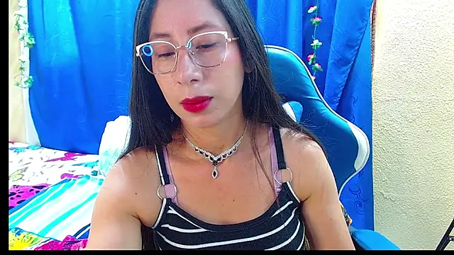 Gia leinn online show from June 26, 2026, 4:02 pm