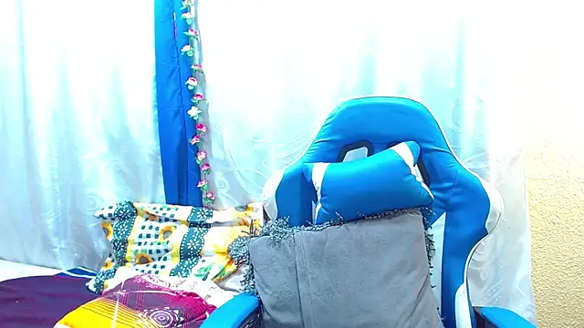 Gia leinn online show from March 2, 2026, 2:02 pm