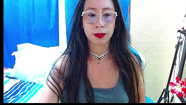 Gia leinn online show from June 27, 2026, 6:03 pm