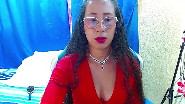 Gia leinn online show from June 8, 2026, 8:31 pm