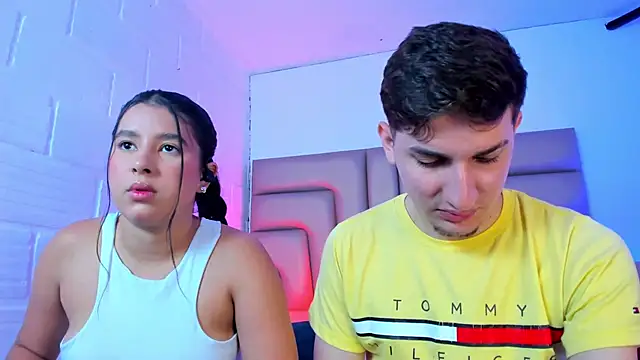 BonnieeAndClyde online show from September 22, 2025, 4:13 pm