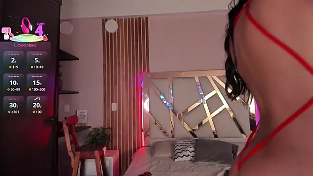 sweetviolet   online show from November 5, 2025, 12:08 pm