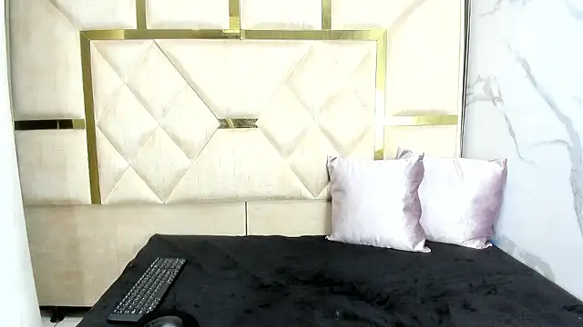 Snapshot of Kendall_6669 chatting on January 16, 2026, 1:15 pm Kendall 6669 online show from January 16, 2026, 1:15 pm