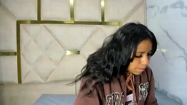 Snapshot of Kendall_6669 chatting on December 16, 2025, 12:20 pm Kendall 6669 online show from December 16, 2025, 12:20 pm