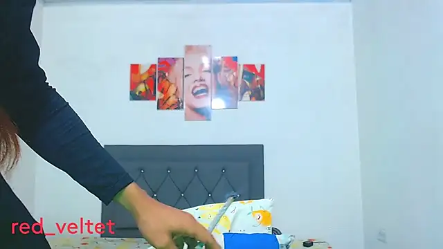 red veltet online show from July 12, 2026, 2:01 am