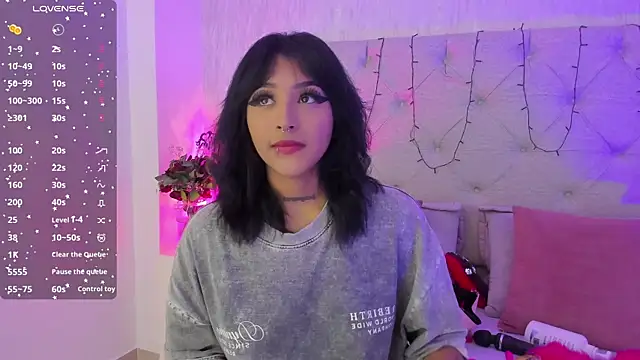 goth tasha online show from October 1, 2025, 8:13 pm