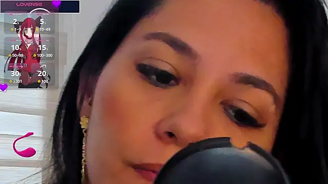 Snapshot of isabellarous- chatting on July 7, 2026, 11:58 am isabellarous- online show from July 7, 2026, 11:58 am