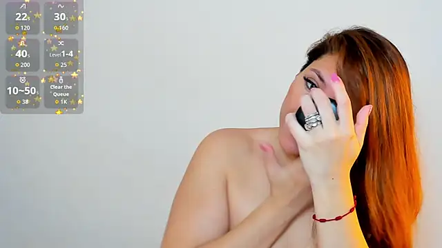 isabellarous- online show from October 15, 2025, 7:33 pm