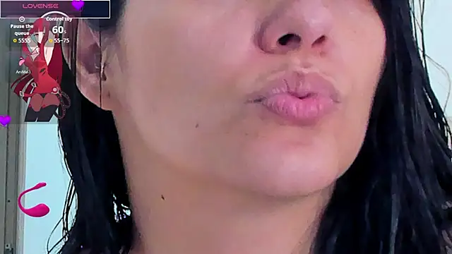 Snapshot of isabellarous- chatting on July 18, 2026, 9:01 pm isabellarous- online show from July 18, 2026, 9:01 pm