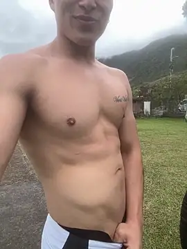 MaxxxSteil online show from October 12, 2025, 5:36 pm