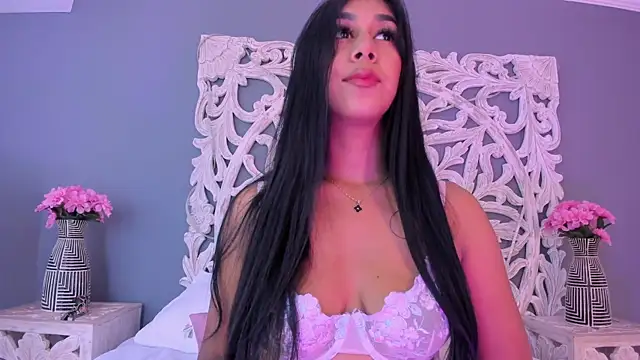 AnnieGibbyns online show from June 19, 2026, 8:47 pm