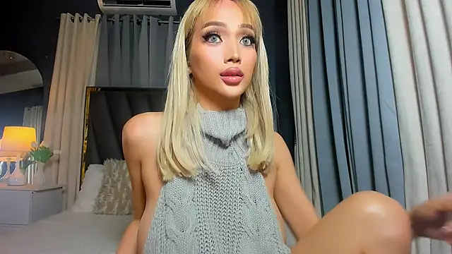 KylieSonique online show from February 27, 2026, 4:56 am