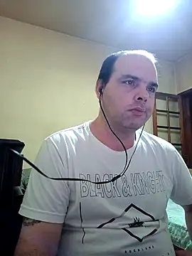 Jovissoares7ye online show from April 27, 2026, 2:31 am
