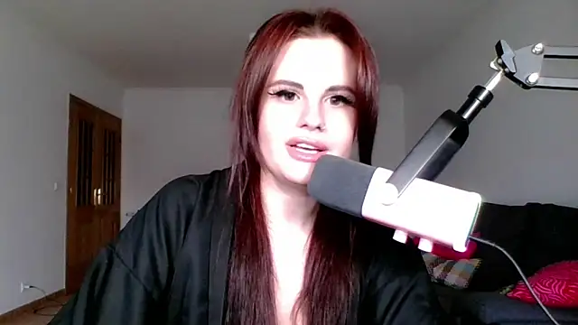 Della Ideal online show from March 20, 2025, 3:25 pm