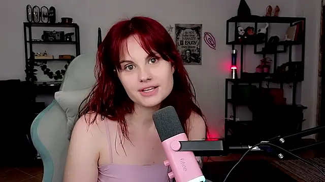 Della Ideal online show from April 20, 2026, 5:36 pm