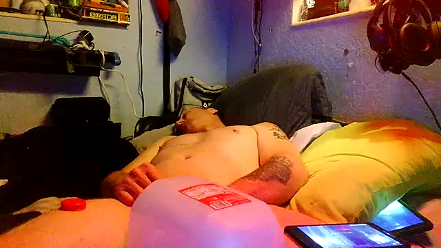 Snapshot of PornStro921 chatting on March 22, 2026, 8:27 am PornStro921 online show from March 22, 2026, 8:27 am