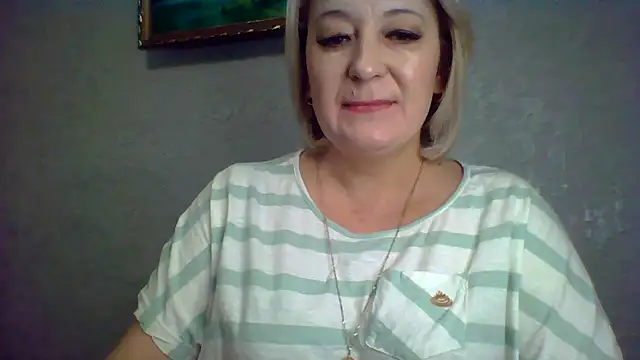 Snapshot of ArielXLoveresss chatting on November 16, 2025, 8:30 am ArielXLoveresss online show from November 16, 2025, 8:30 am