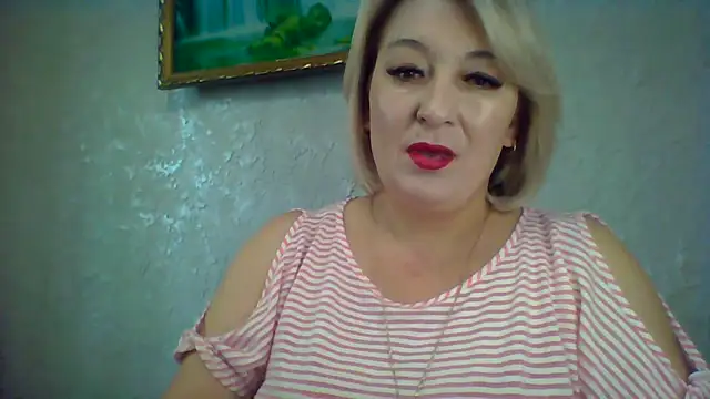Snapshot of ArielXLoveresss chatting on November 14, 2025, 10:30 am ArielXLoveresss online show from November 14, 2025, 10:30 am