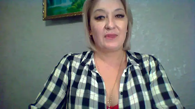 Snapshot of ArielXLoveresss chatting on December 1, 2025, 10:05 am ArielXLoveresss online show from December 1, 2025, 10:05 am