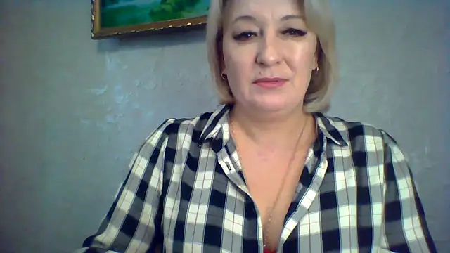 Snapshot of ArielXLoveresss chatting on November 24, 2025, 8:58 am ArielXLoveresss online show from November 24, 2025, 8:58 am