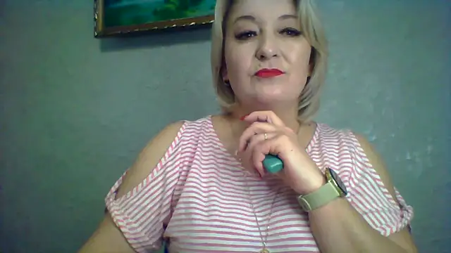 Snapshot of ArielXLoveresss chatting on November 17, 2025, 6:50 am ArielXLoveresss online show from November 17, 2025, 6:50 am