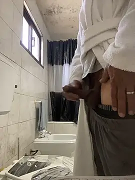 rogerdik76 online show from December 1, 2025, 11:33 am