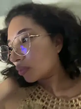 Snapshot of kylieWest7 chatting on February 23, 2026, 5:30 am kylieWest7 online show from February 23, 2026, 5:30 am