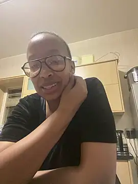 xyz089 online show from March 18, 2025, 6:17 pm