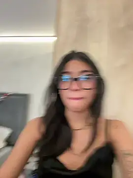 Snapshot of DaliaCruz chatting on February 10, 2026, 9:58 pm DaliaCruz online show from February 10, 2026, 9:58 pm