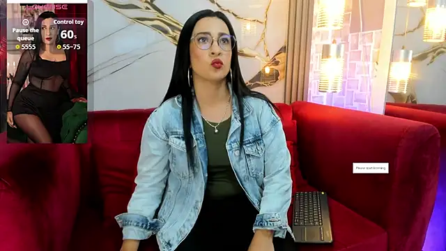Bella williamss  online show from July 22, 2026, 7:49 pm