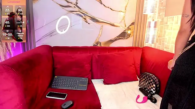 Bella williamss  online show from October 31, 2025, 6:59 pm