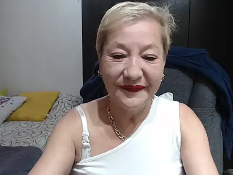 Snapshot of MisteriosaX chatting on March 19, 2026, 8:42 pm MisteriosaX online show from March 19, 2026, 8:42 pm