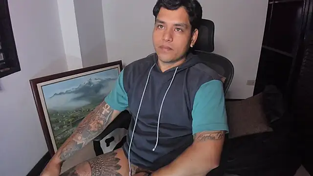 maxflurry  online show from September 12, 2025, 9:42 am